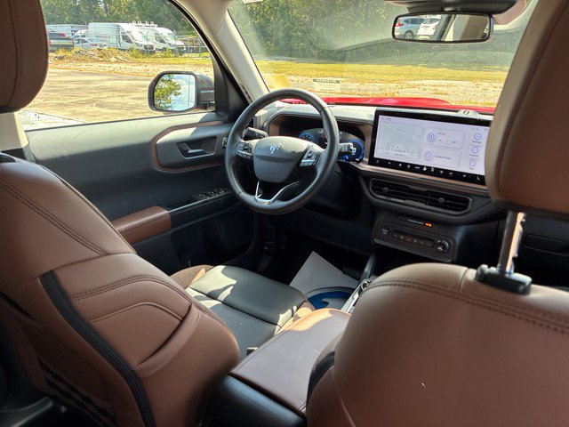 Used 2025 Ford Bronco Sport Outer Banks w/ Outer Banks Tech Package+ AWD/4WD image 25