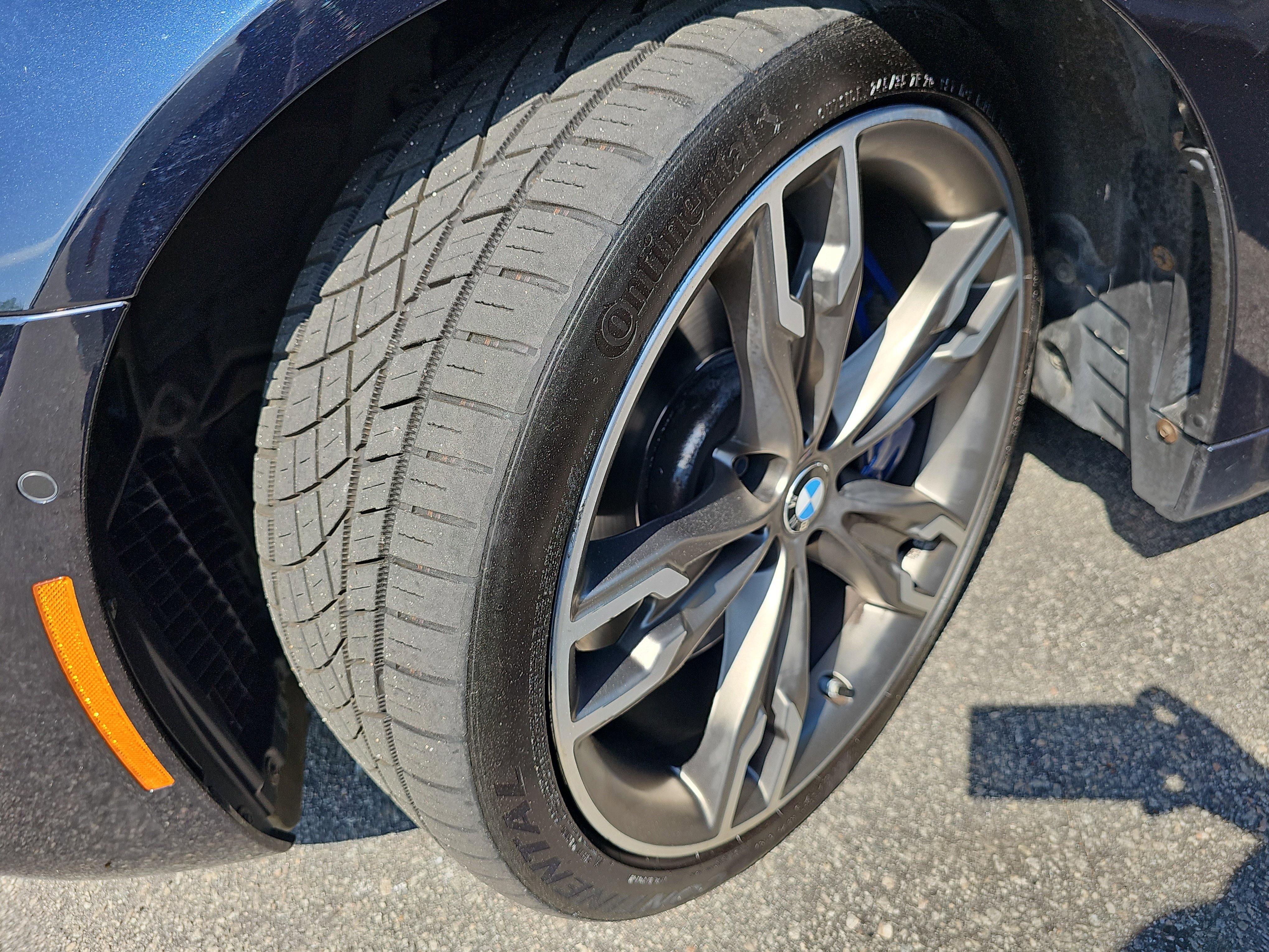 Used 2018 BMW M550i xDrive w/ Driving Assistance Package image 34