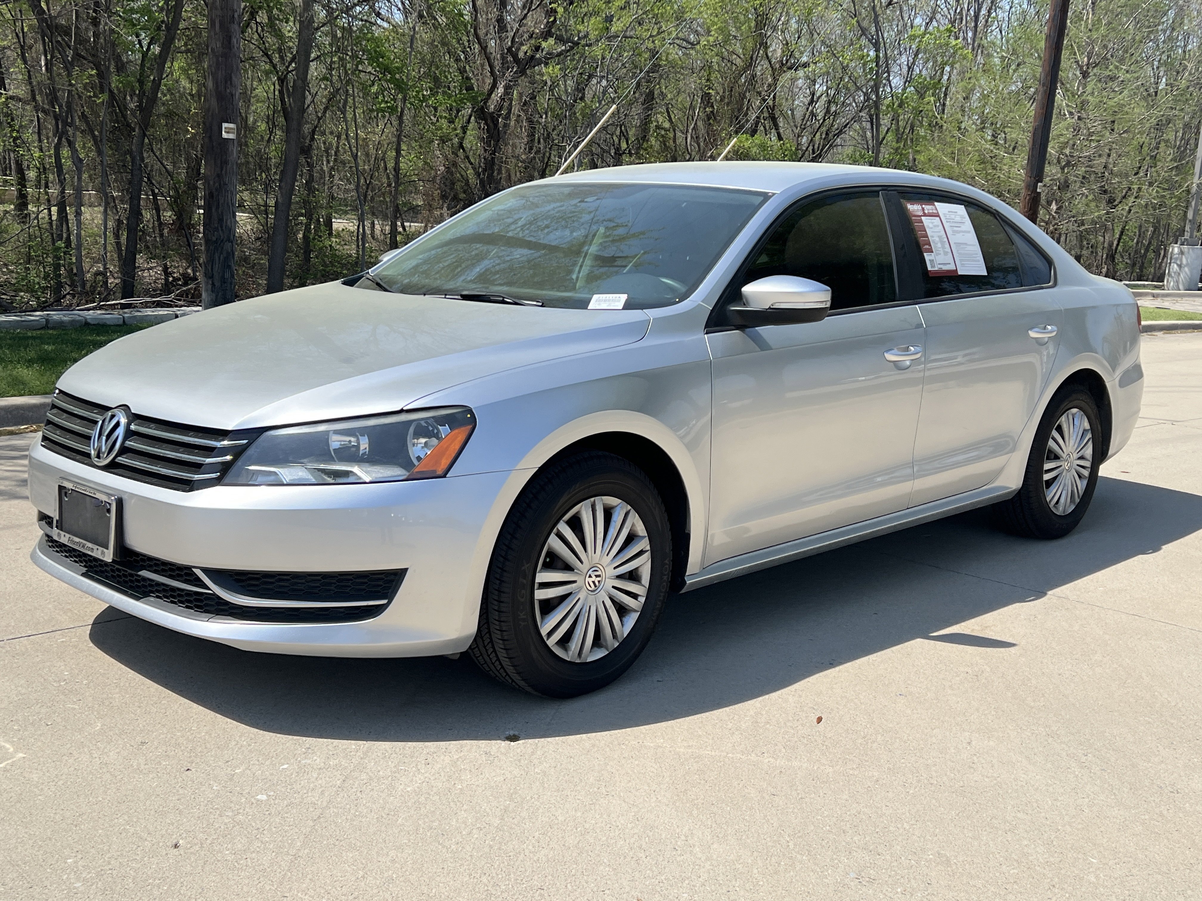 Used 2014 Volkswagen Passat S image 5