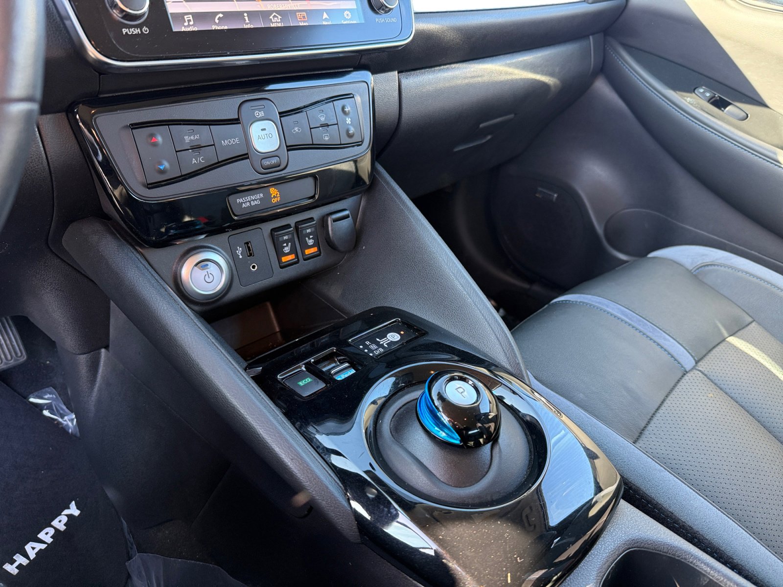 Used 2018 Nissan Leaf SL w/ SL Technology Package image 13