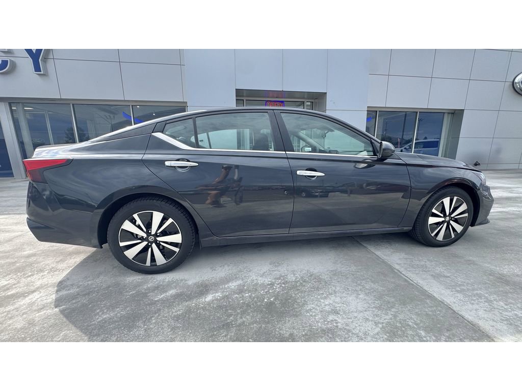 Used 2022 Nissan Altima 2.5 SV image 8