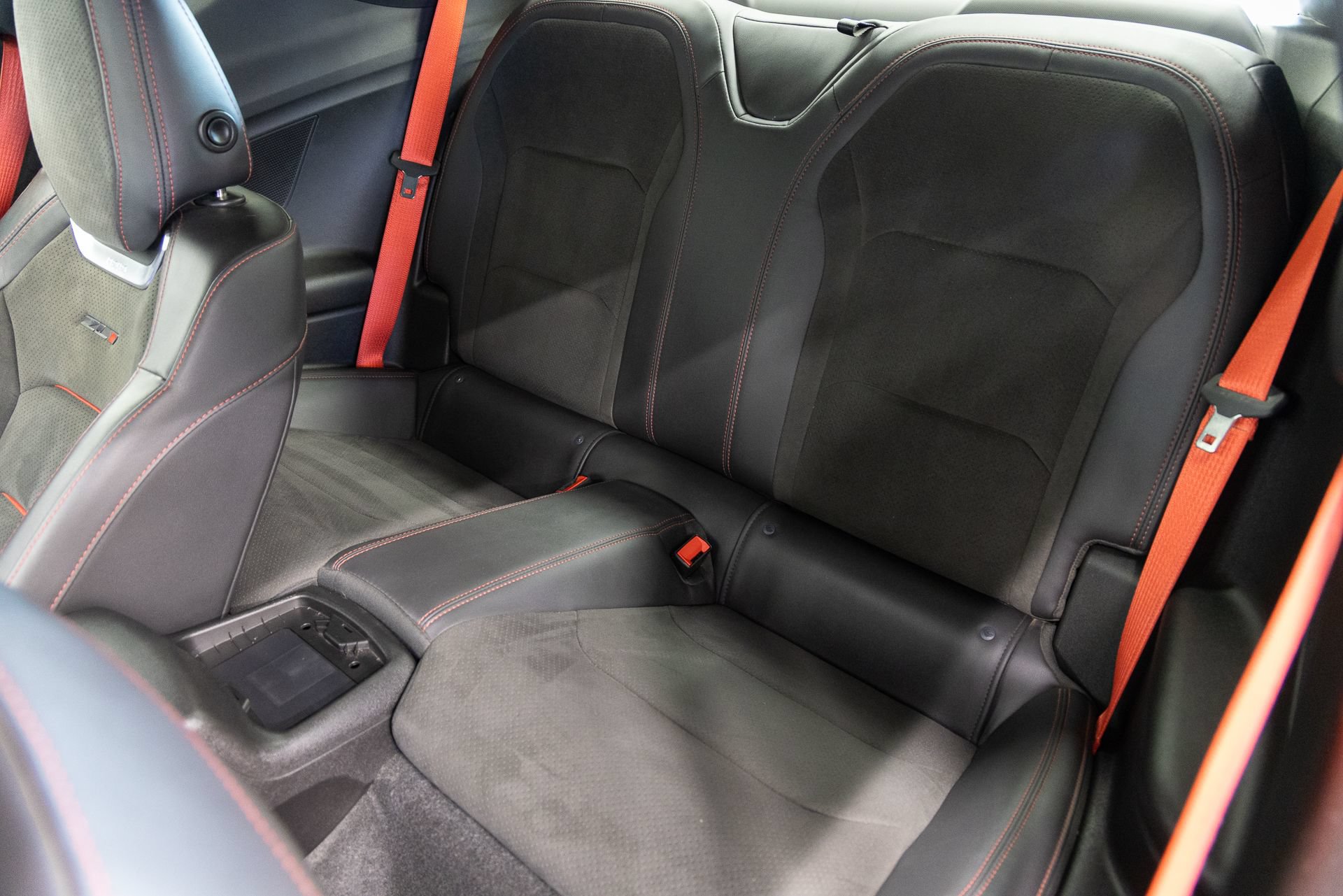 Used 2018 Chevrolet Camaro ZL1 RWD image 8