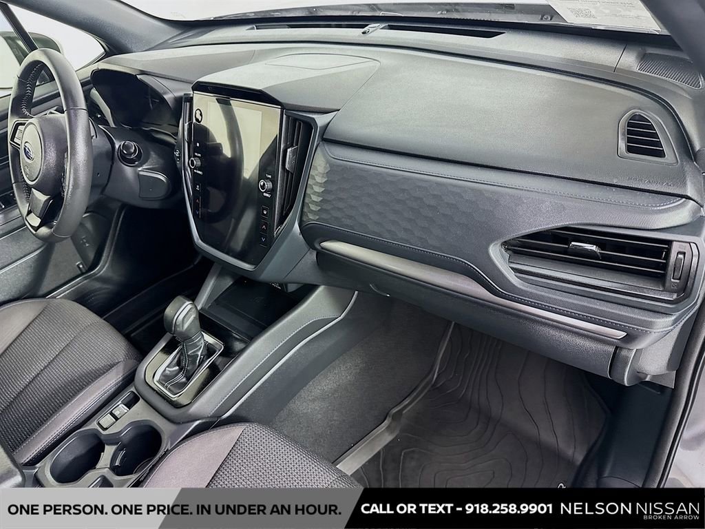 Used 2025 Subaru Forester Premium image 29