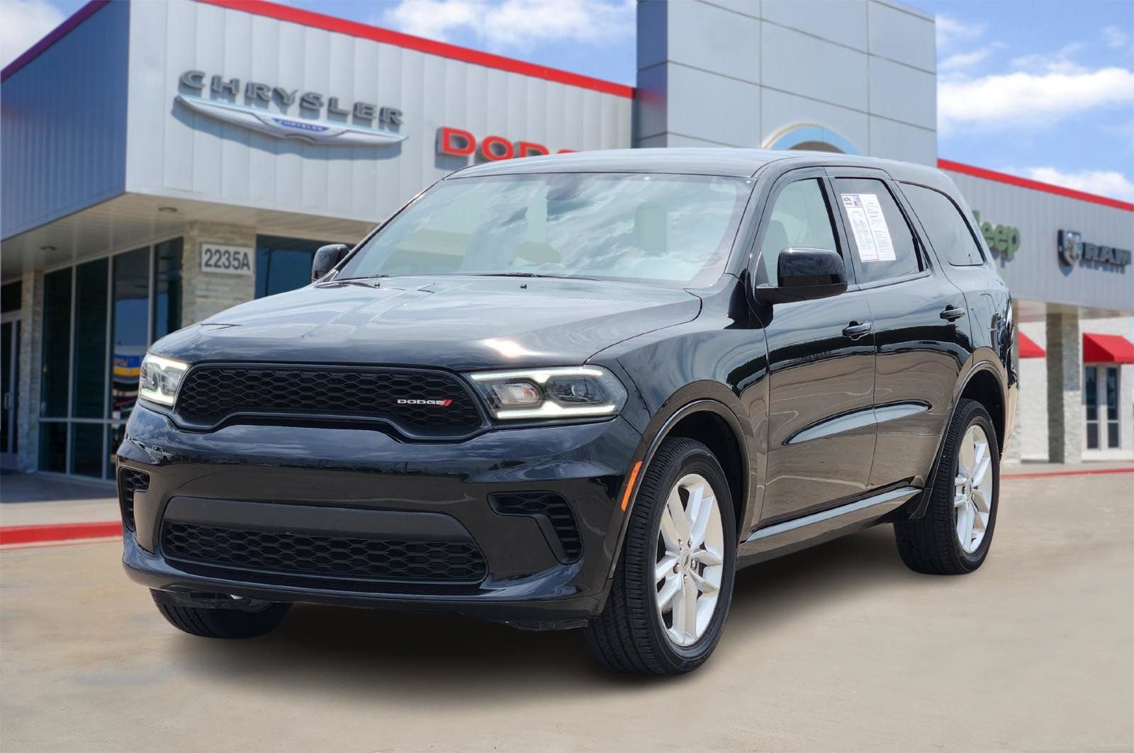 Used 2024 Dodge Durango GT image 2