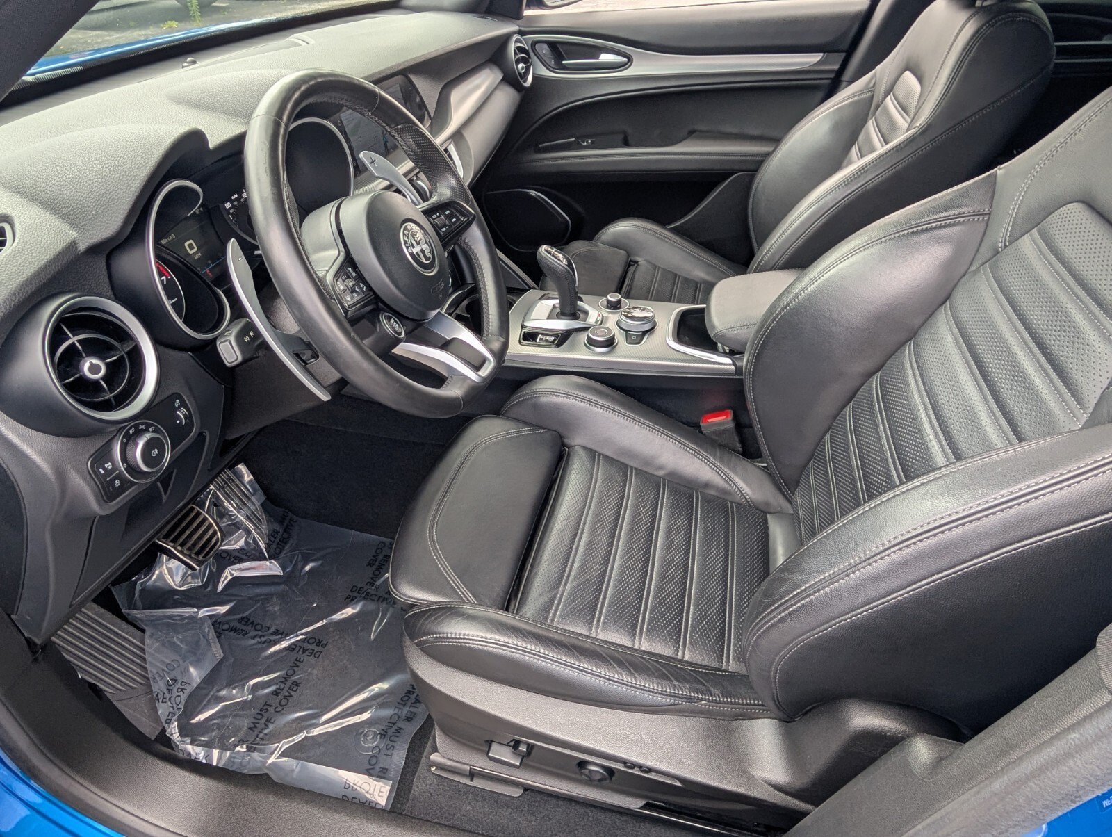 Used 2022 Alfa Romeo Stelvio Veloce AWD/4WD image 10