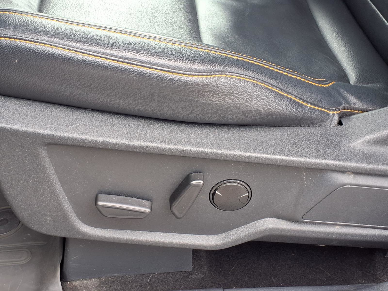 Used 2022 Ford Bronco Badlands image 4