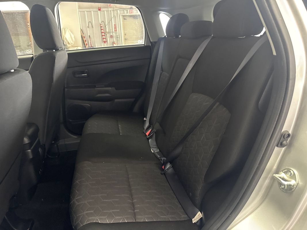 Used 2022 Mitsubishi Outlander Sport LE FWD image 17