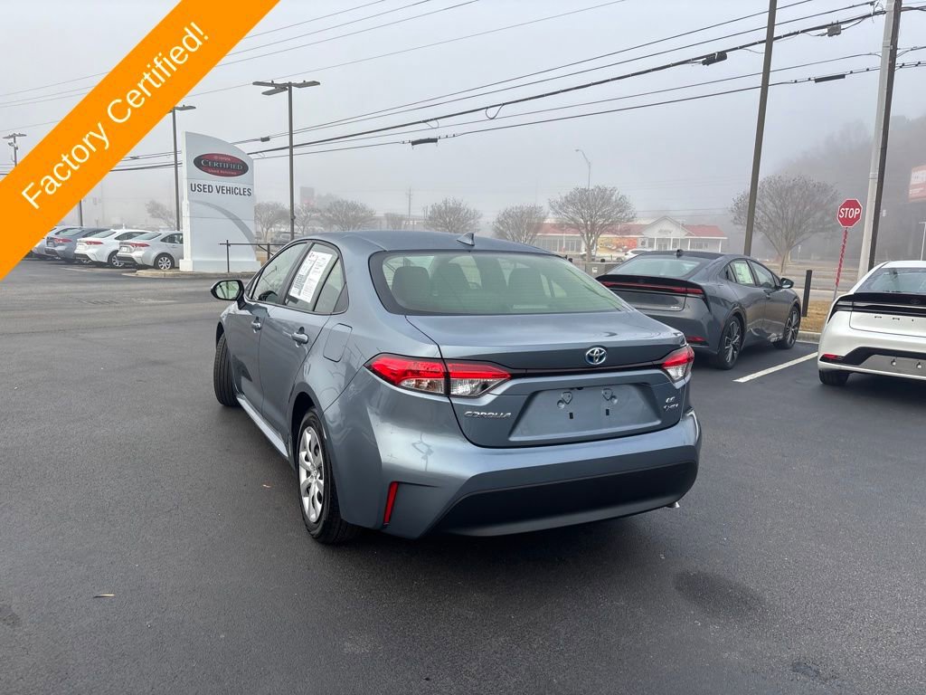 Used 2025 Toyota Corolla LE image 3