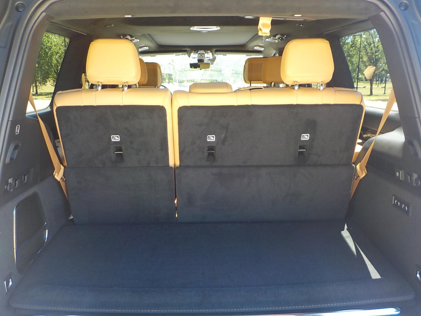 New 2026 Jeep Grand Wagoneer Summit AWD/4WD image 17