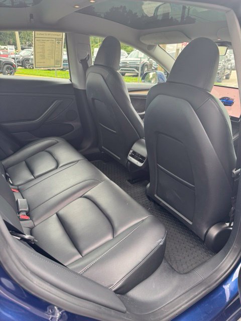 Used 2023 Tesla Model 3 Standard Range RWD image 11