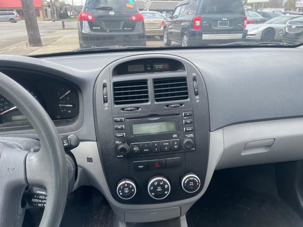 Used 2009 Kia Spectra EX image 18