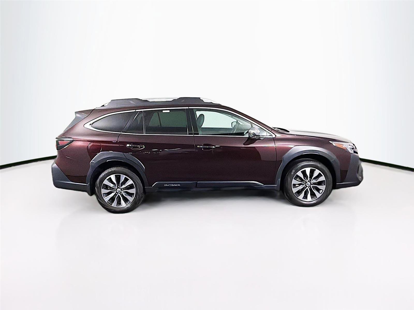 Certified 2023 Subaru Outback Touring XT AWD/4WD image 8