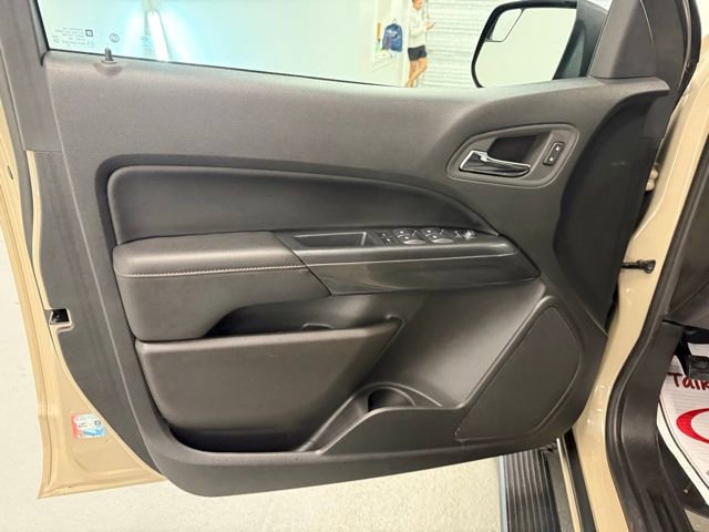 Used 2022 GMC Canyon AT4 image 13