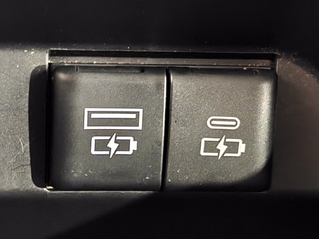 Used 2024 Toyota Camry LE FWD image 37