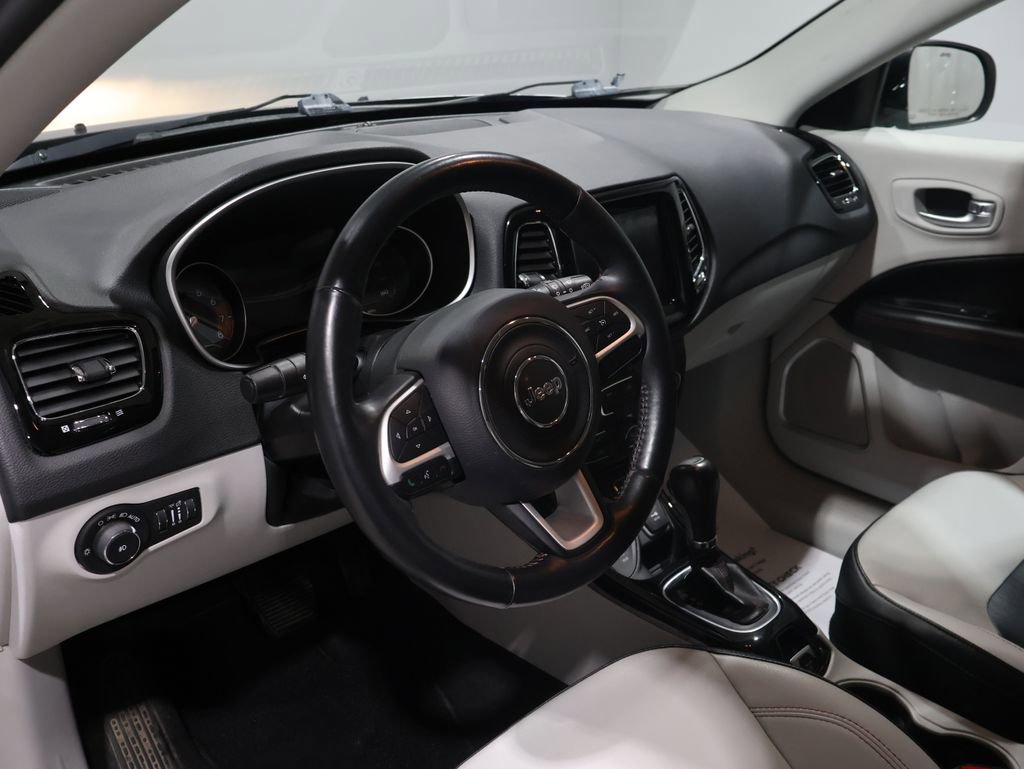Used 2019 Jeep Compass Limited image 16