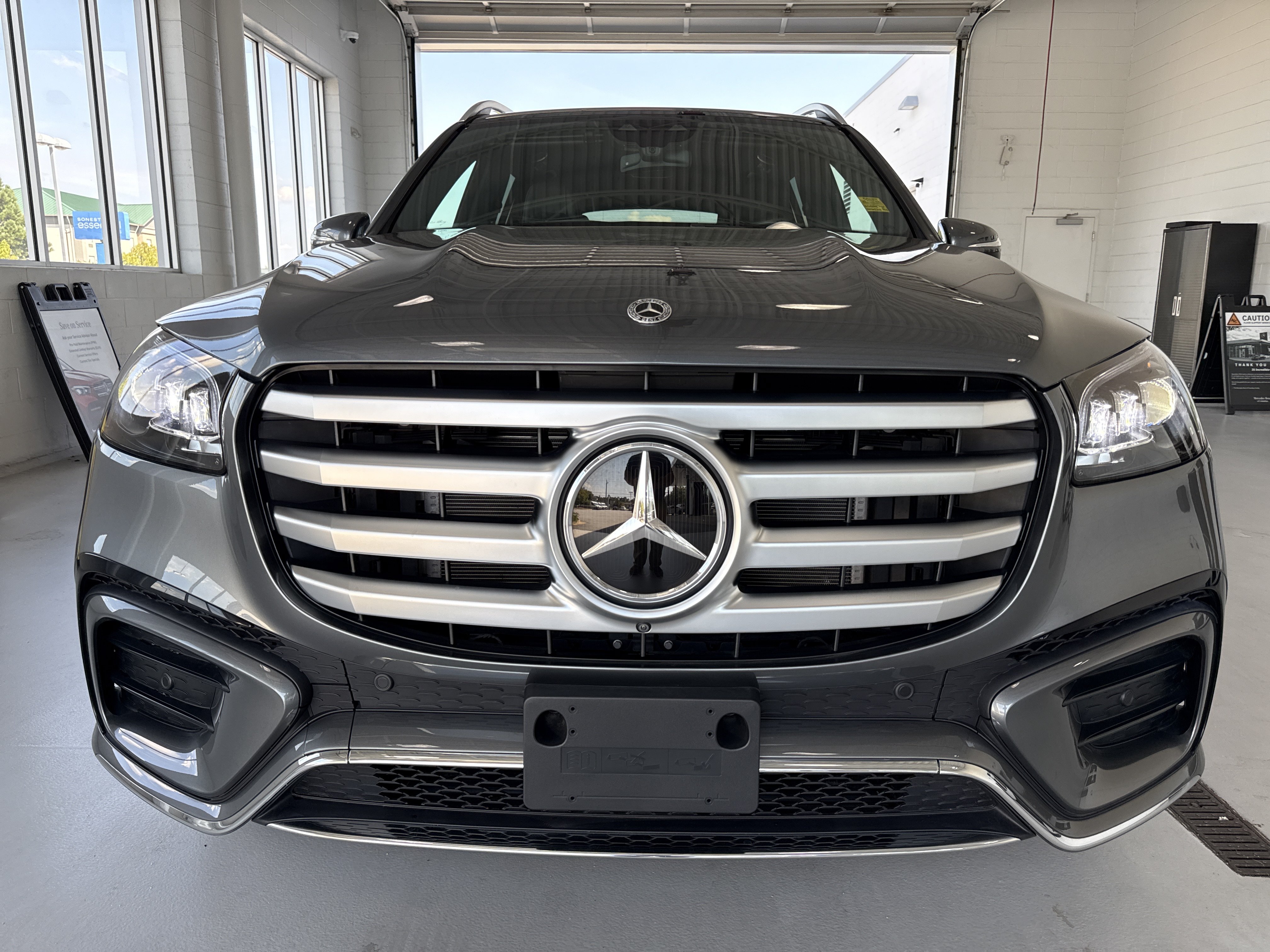 Certified 2025 Mercedes-Benz GLS 450 4MATIC image 18