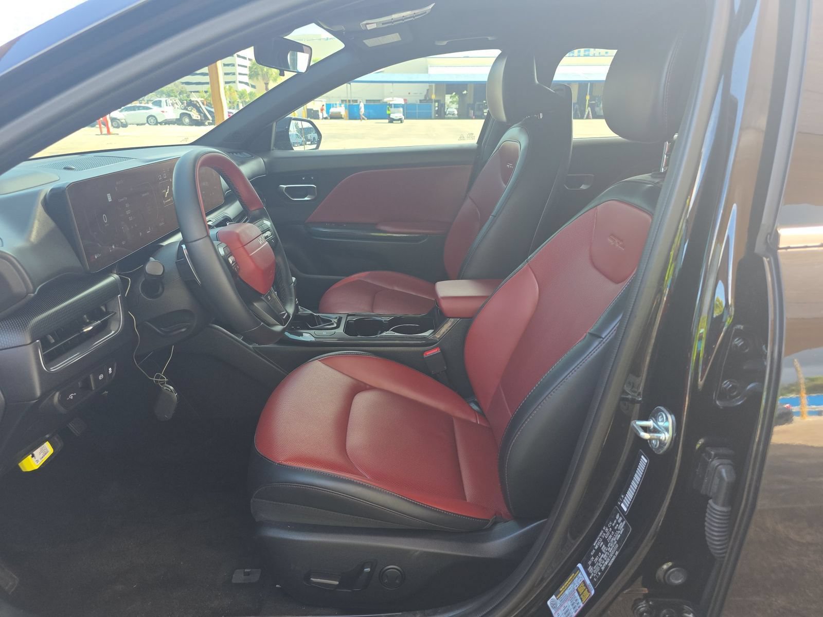 Used 2025 Kia K4 GT-Line w/ GT-Line Premium Package FWD image 1