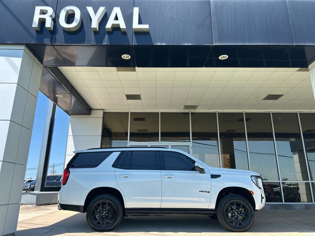 Used 2022 GMC Yukon AT4 AWD/4WD image 1