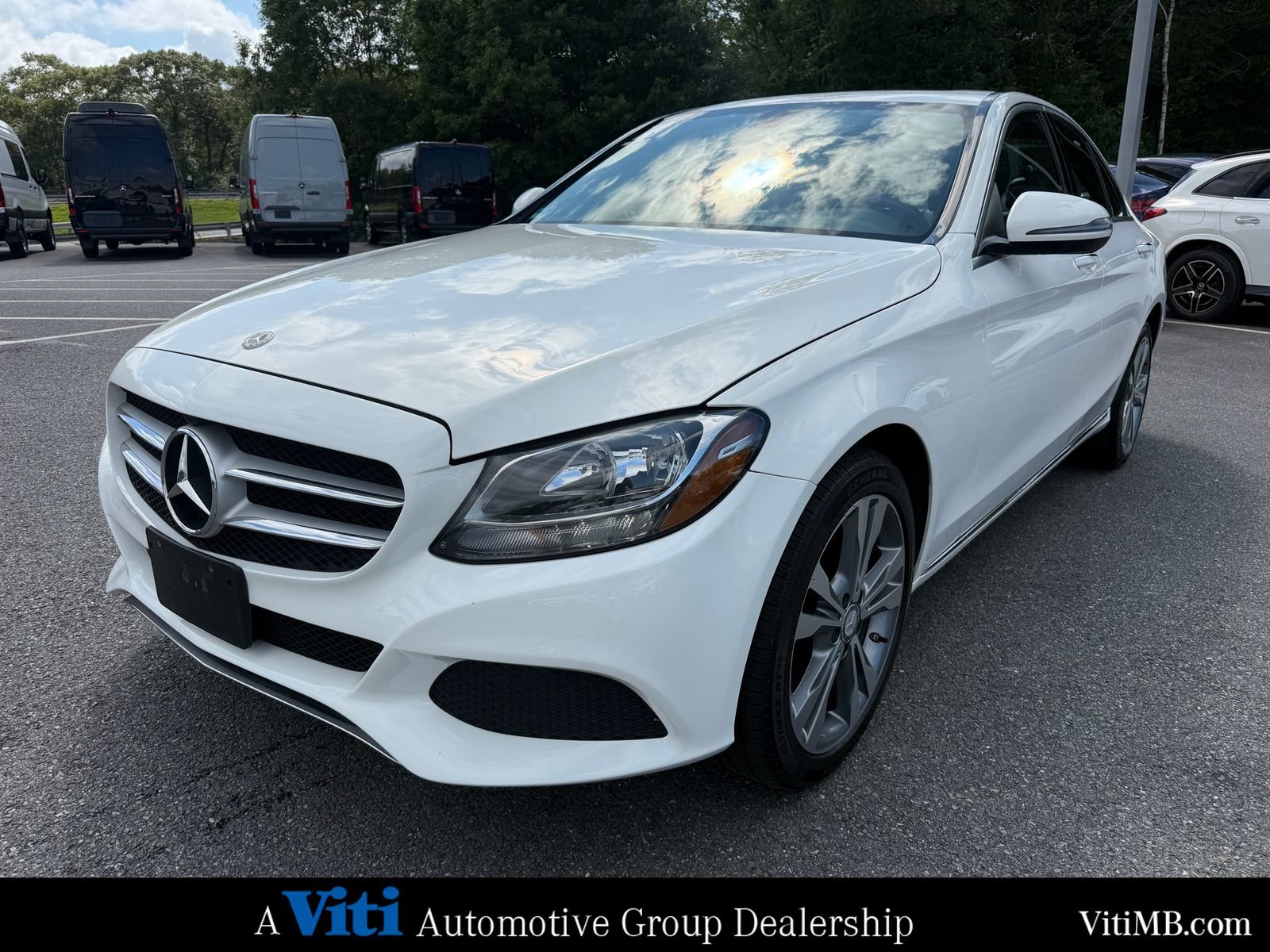 Used 2018 Mercedes-Benz C 300 4MATIC Sedan image 4