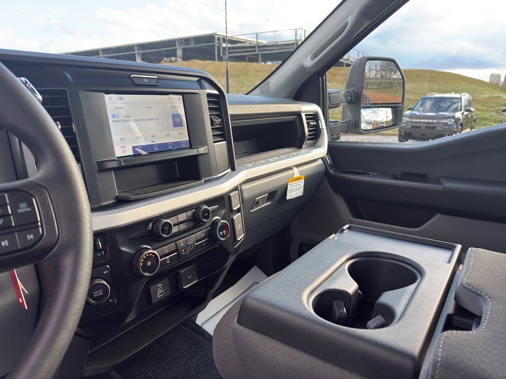 New 2026 Ford F450 XL w/ XL Chrome Package image 11