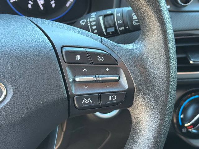 Used 2022 Hyundai Kona SEL FWD image 27