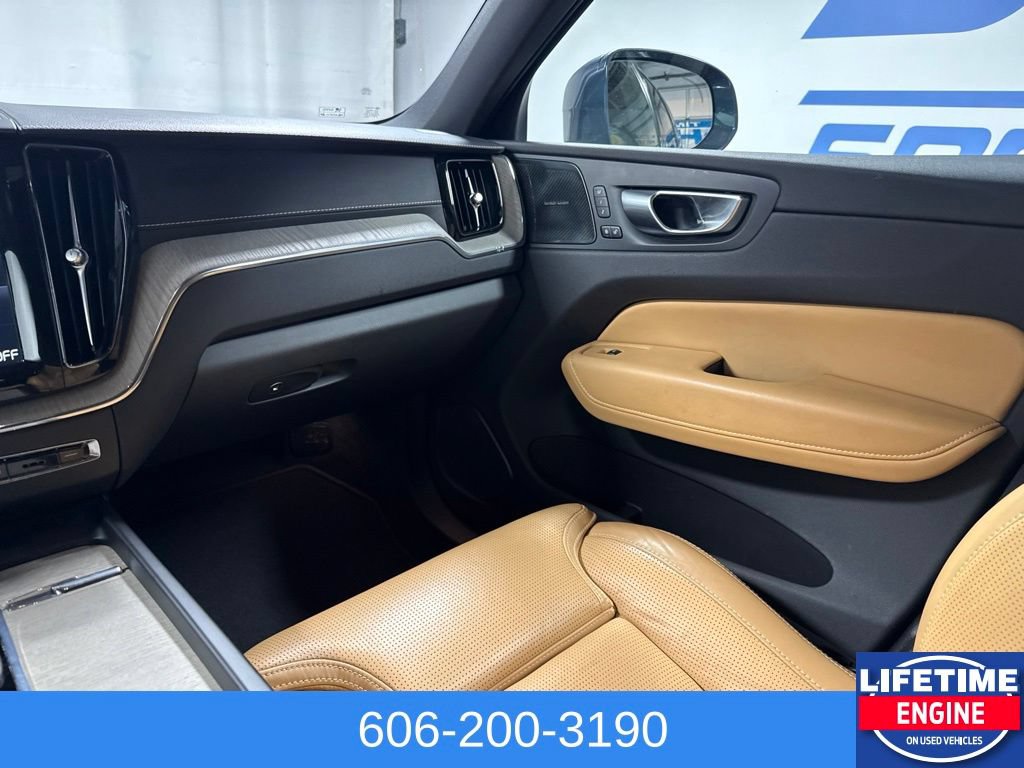 Used 2020 Volvo XC60 T5 Inscription AWD/4WD image 22