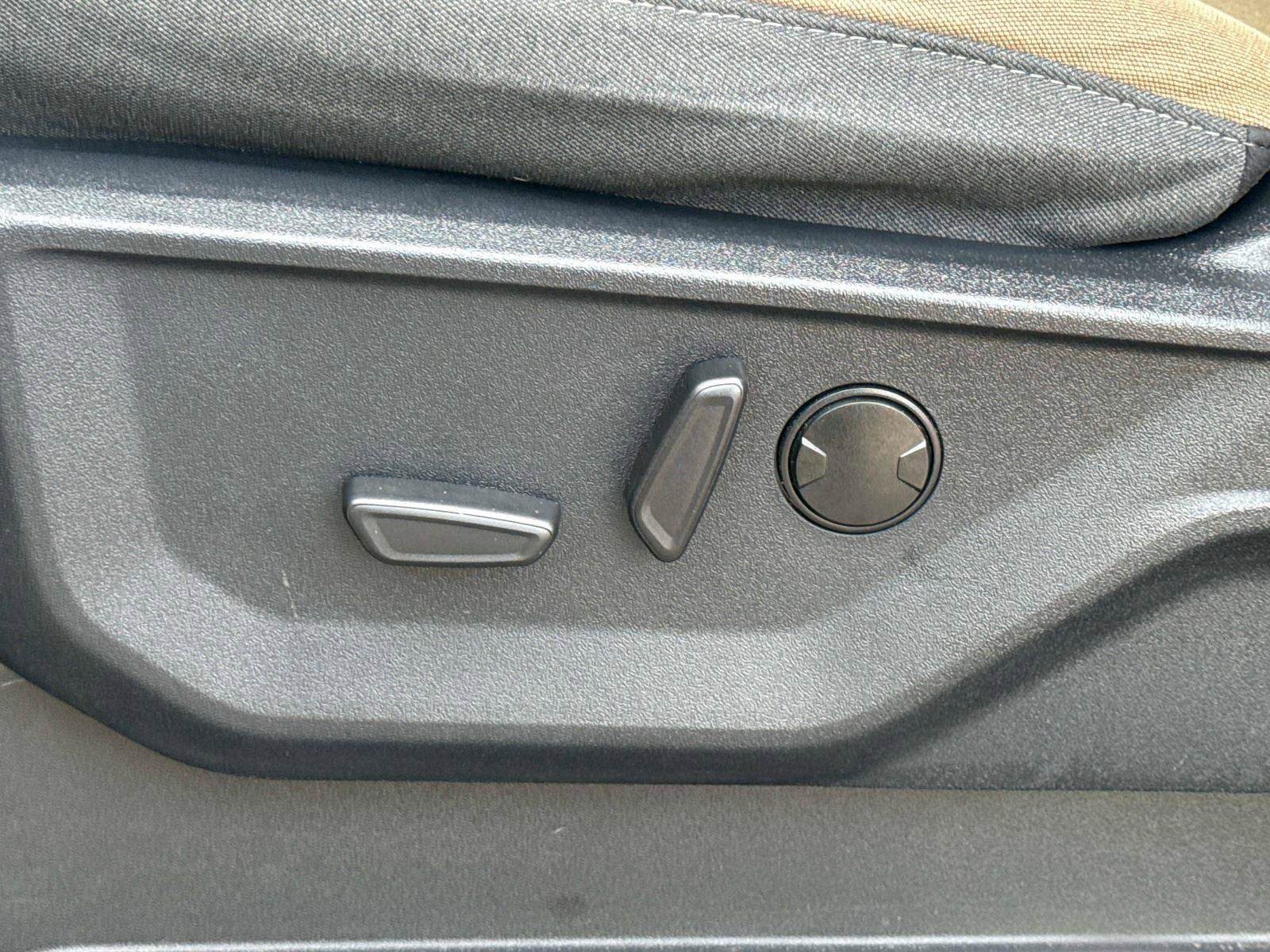 Used 2023 Ford F150 XLT w/ Equipment Group 302A High image 18