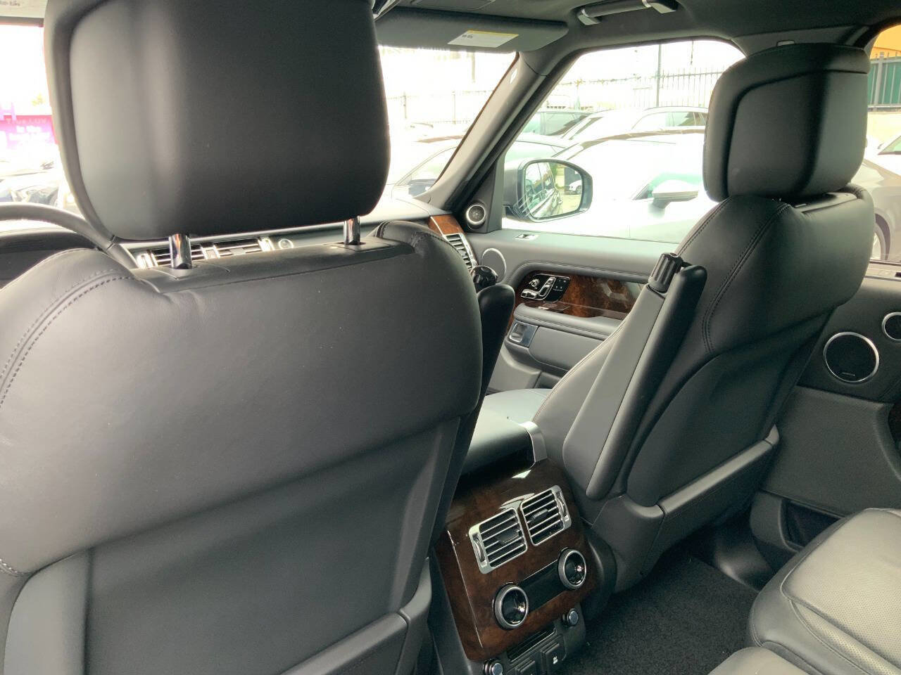 Used 2020 Land Rover Range Rover HSE AWD/4WD image 24