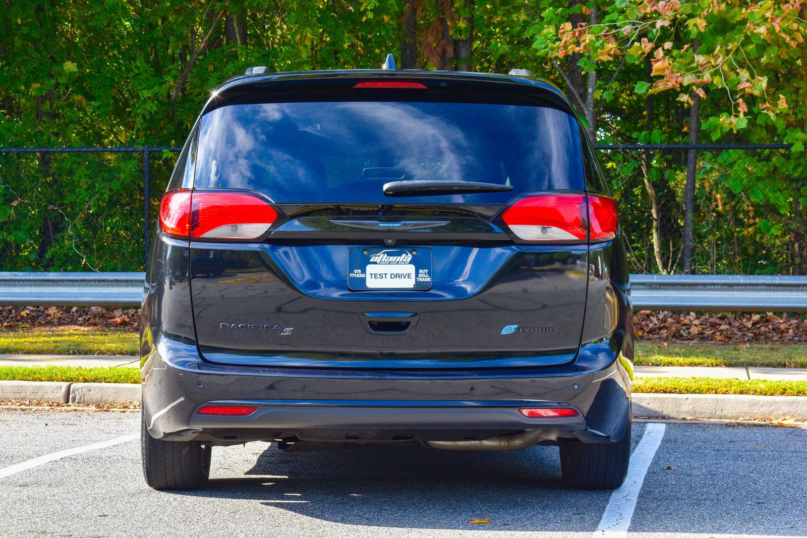 Used 2019 Chrysler Pacifica Limited w/ S Appearance Package image 7