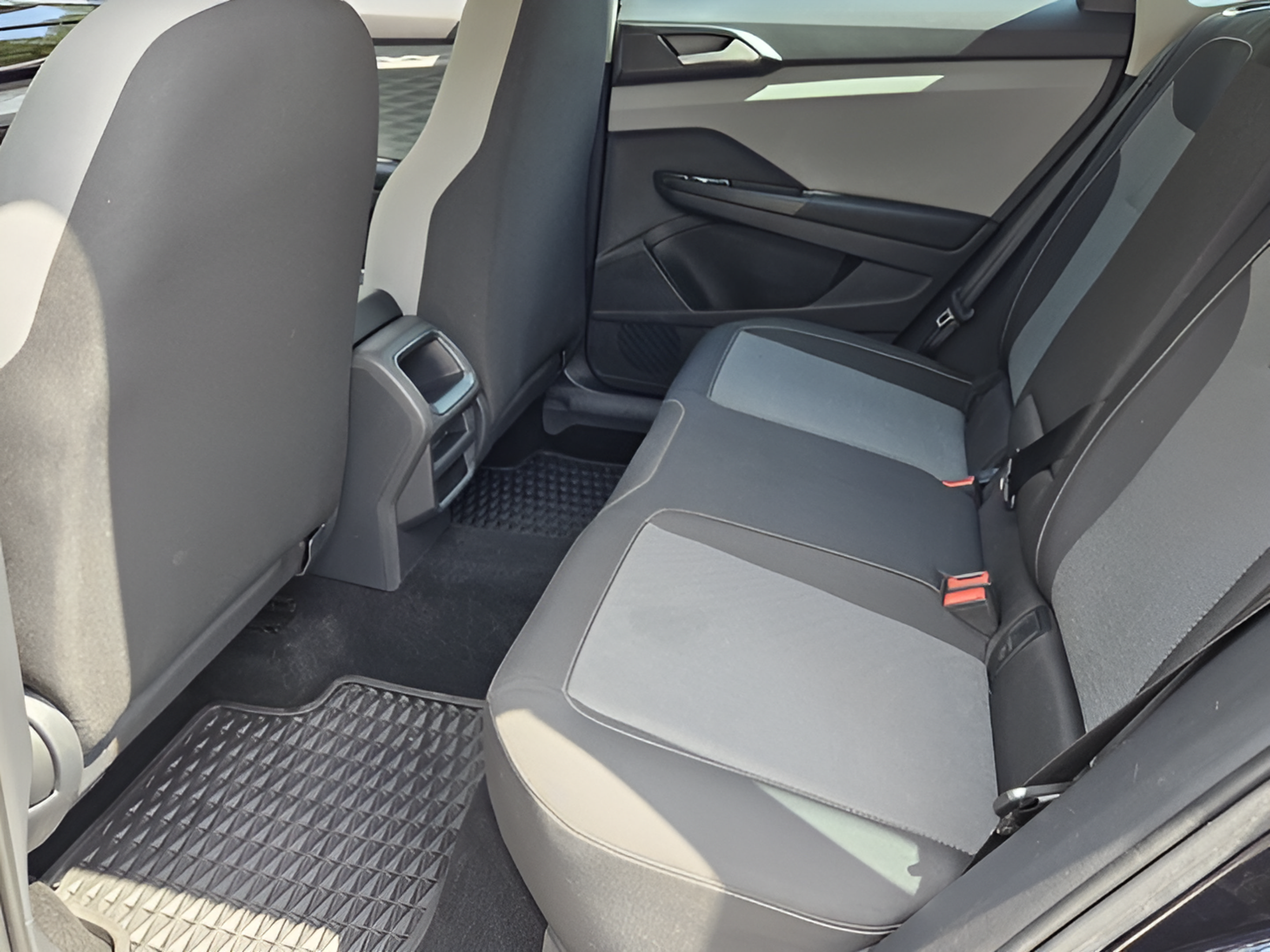 Certified 2023 Volkswagen Taos S w/ Driver Assistance Package FWD image 9