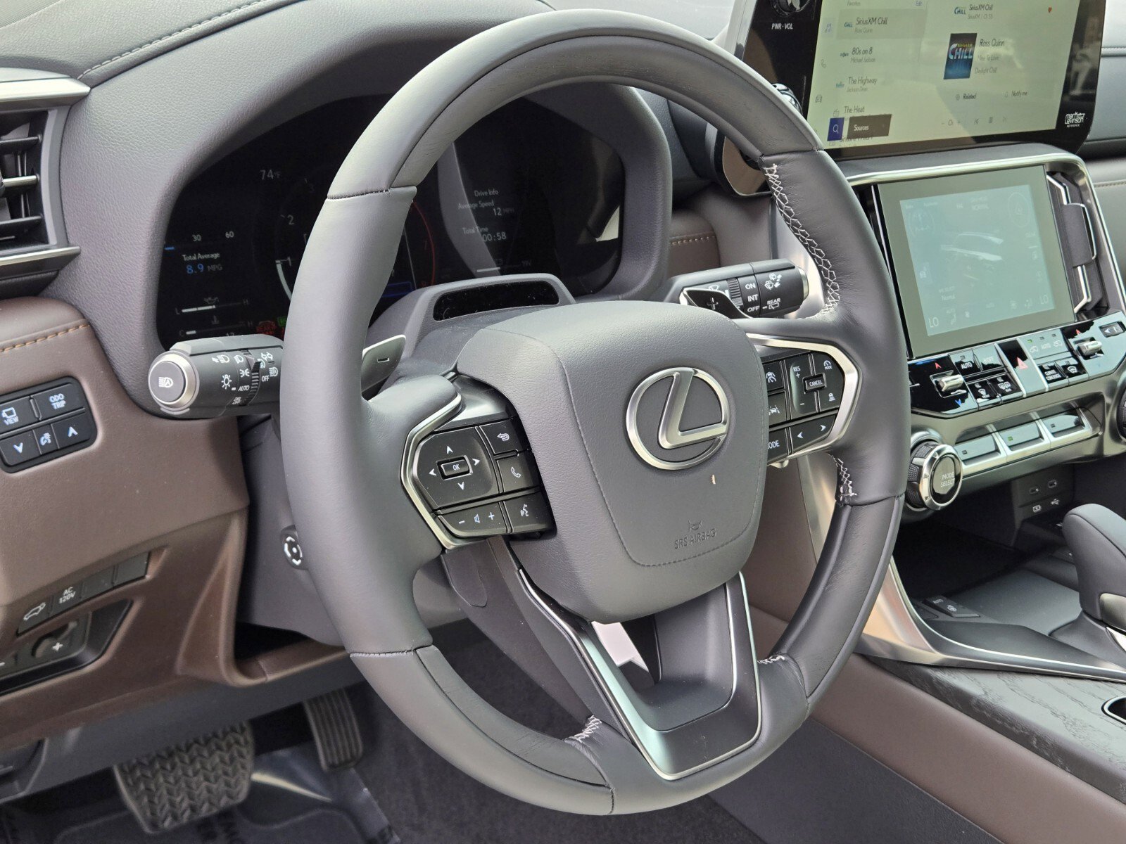 New 2026 Lexus LX 700h Luxury image 11