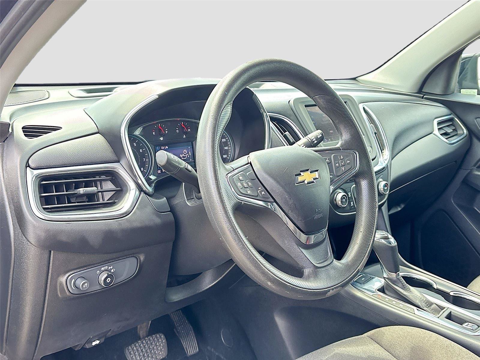 Used 2020 Chevrolet Equinox LT AWD/4WD image 9