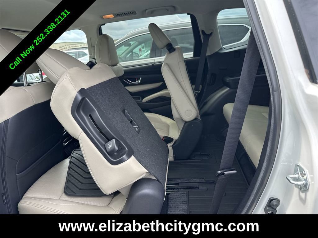 Used 2023 Subaru Ascent Limited AWD/4WD image 4