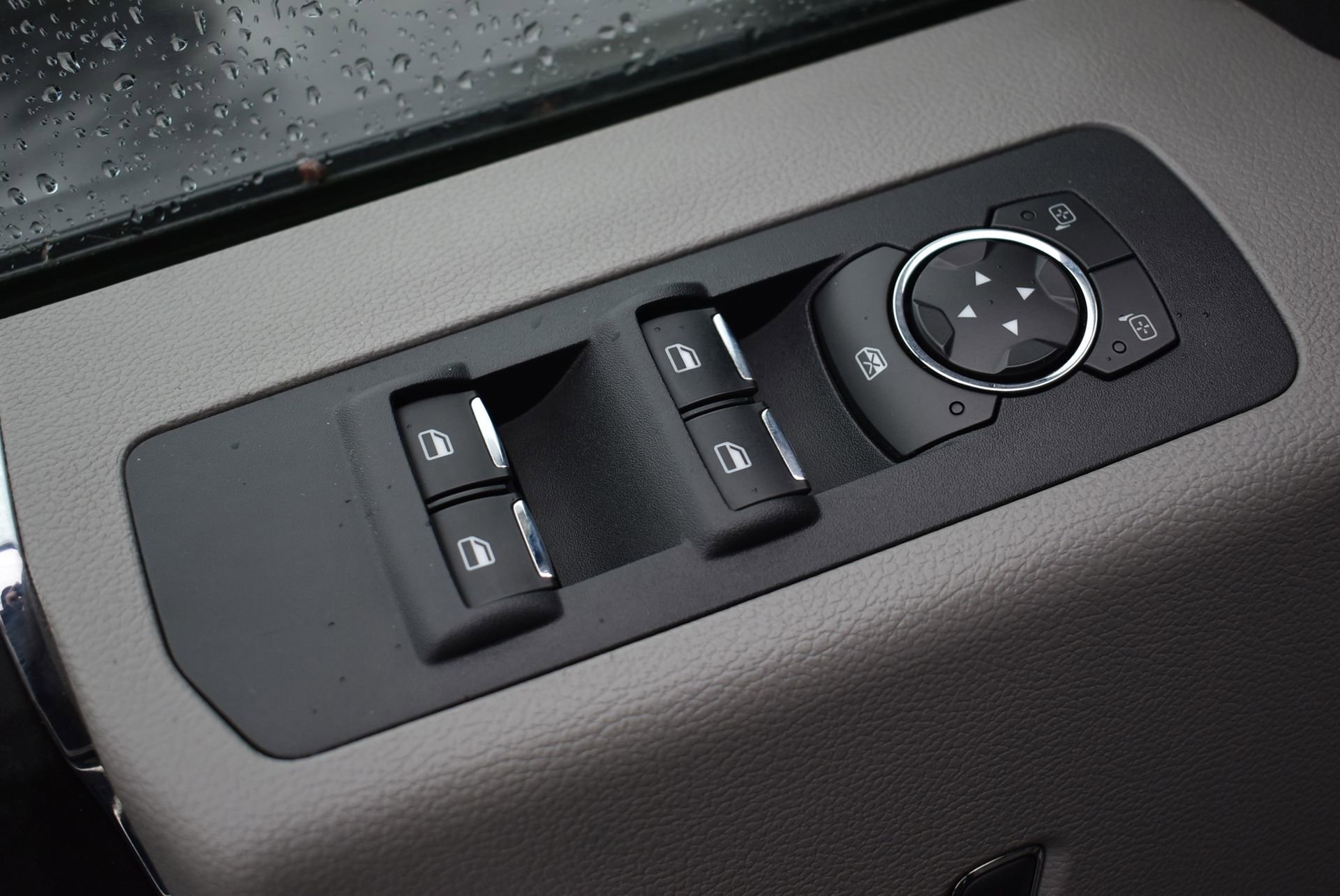 Used 2015 Ford F150 XLT w/ Equipment Group 301A Mid image 13