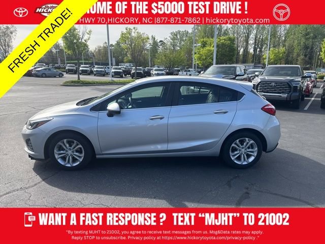 Used 2019 Chevrolet Cruze LT image 4