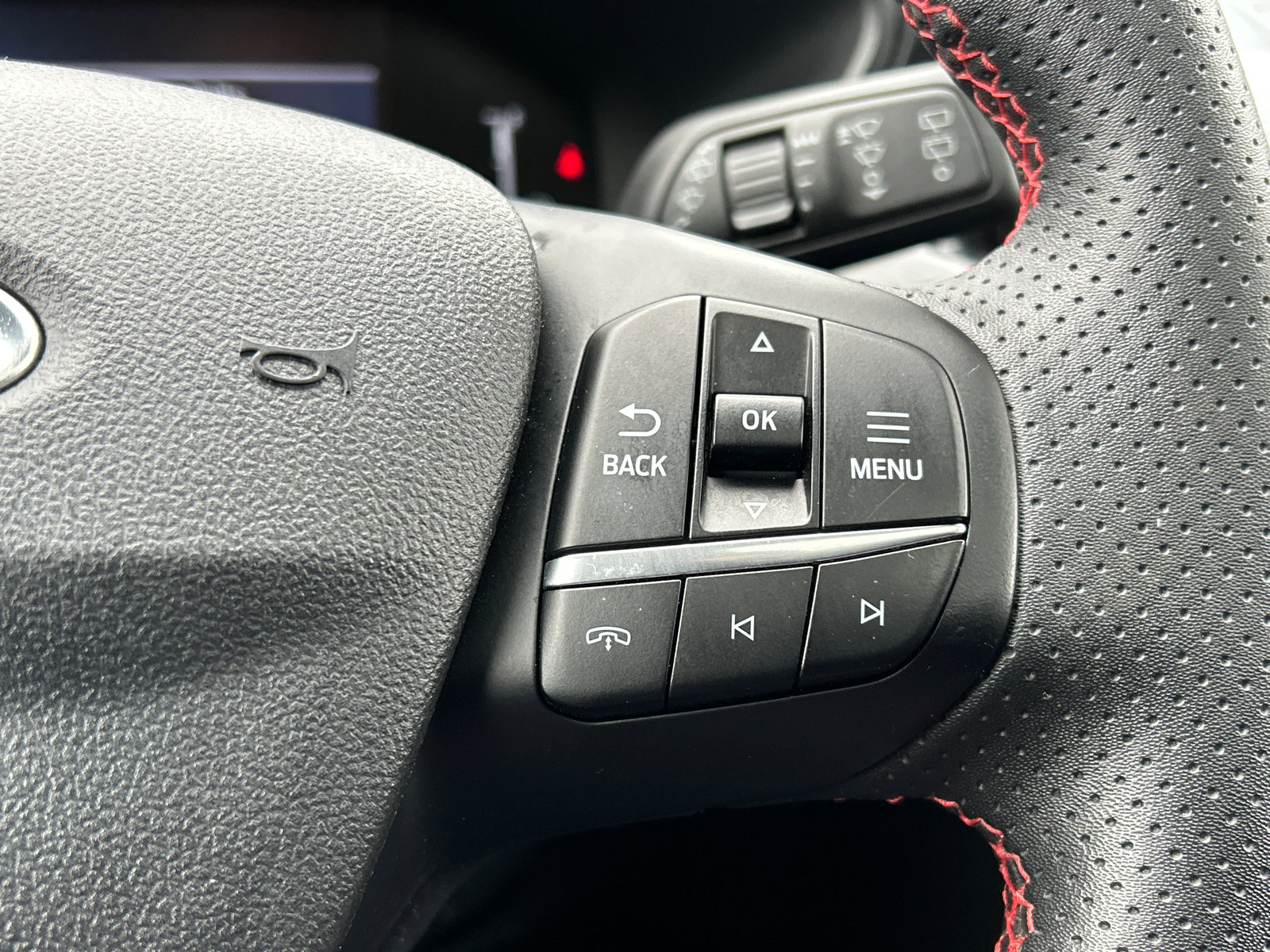 Certified 2023 Ford Escape ST-Line w/ Tech Pack #1 image 15