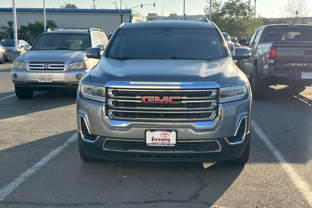 Used 2021 GMC Acadia SLE w/ Driver Convenience Package image 3