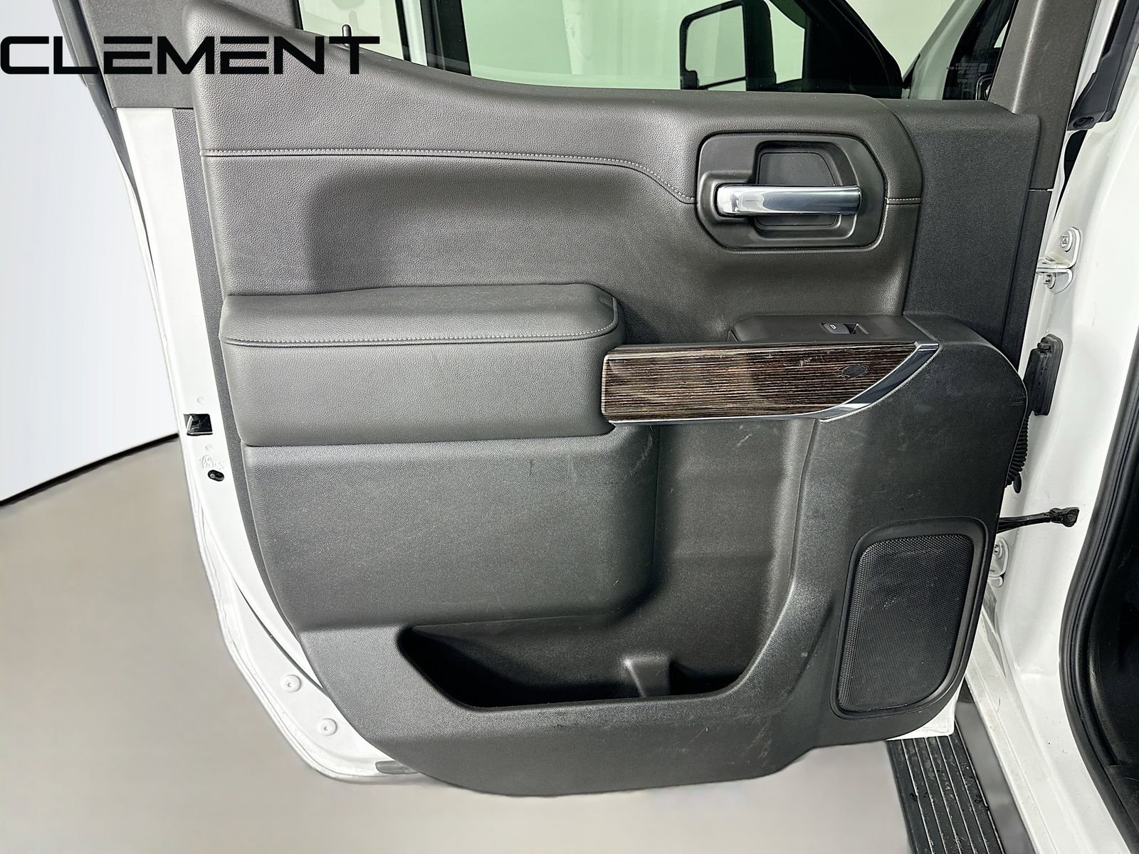 Used 2021 GMC Sierra 1500 Elevation w/ Preferred Package image 32