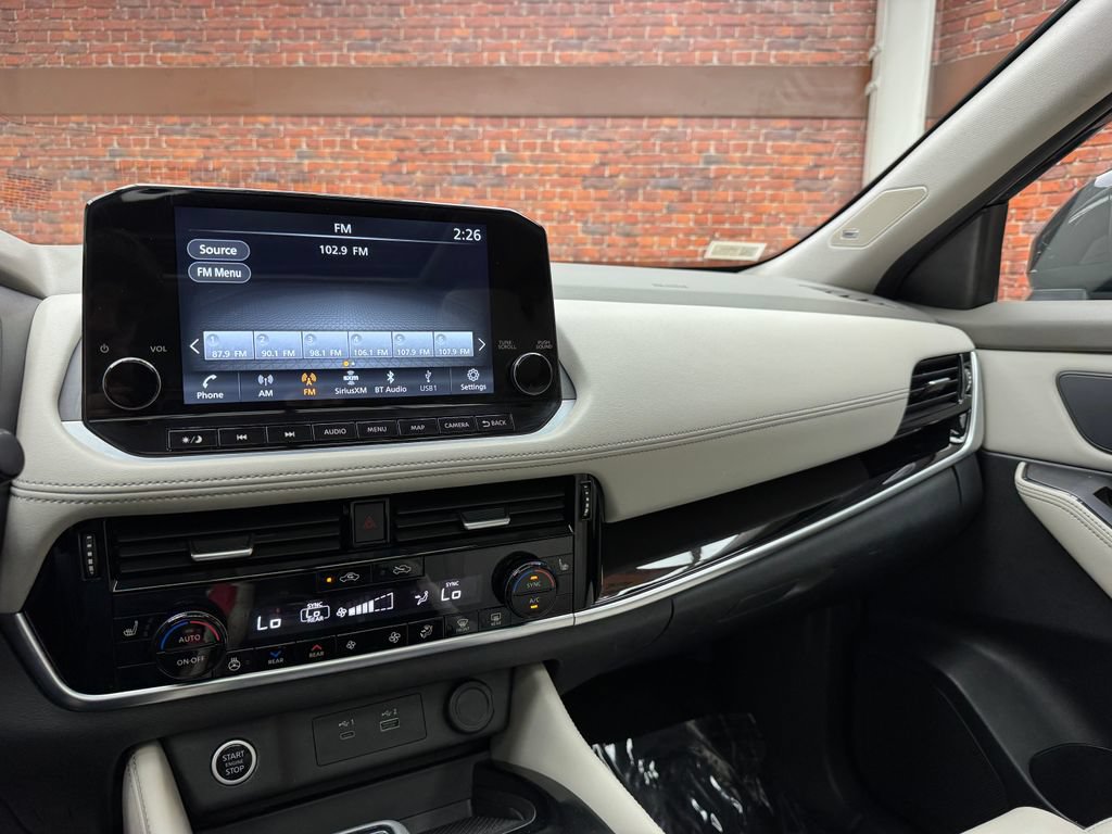 Used 2023 Nissan Rogue SL w/ SL Premium Package AWD/4WD image 19