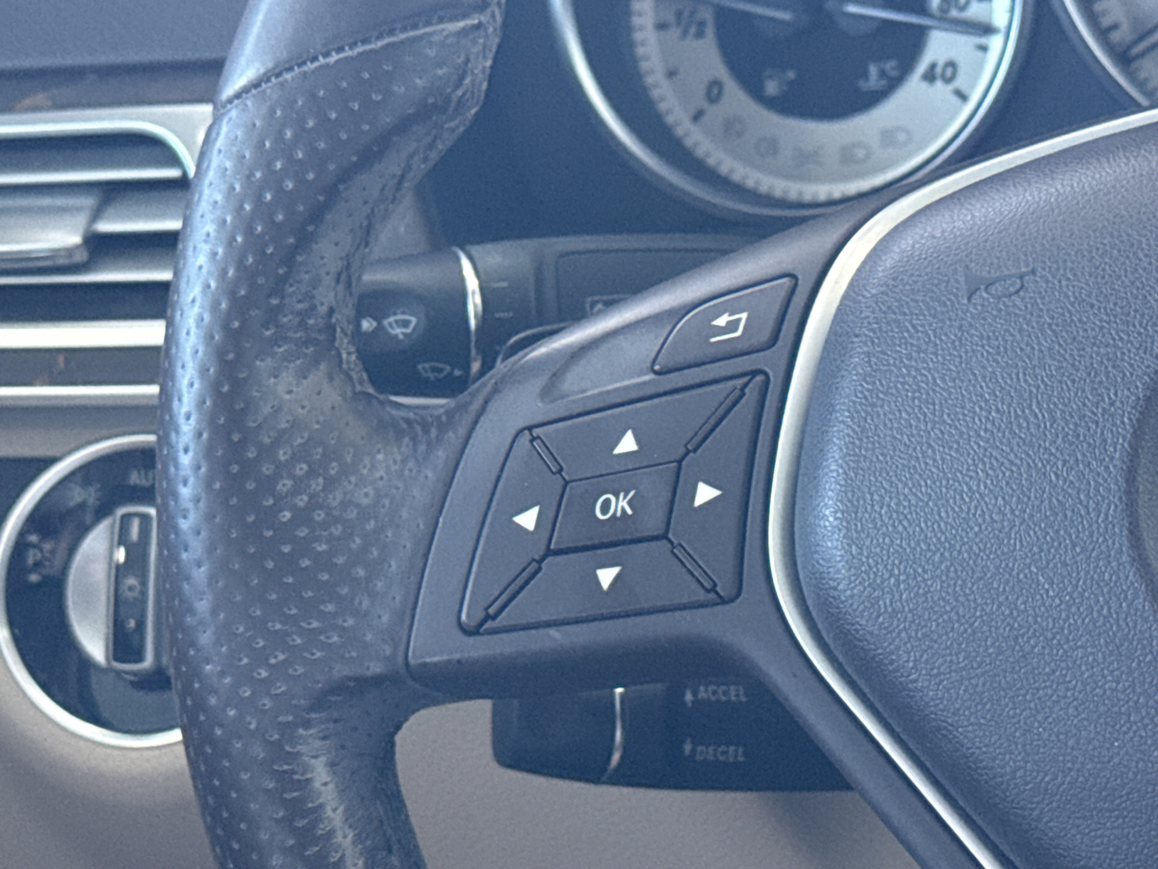 Used 2014 Mercedes-Benz E 350 Sedan image 31