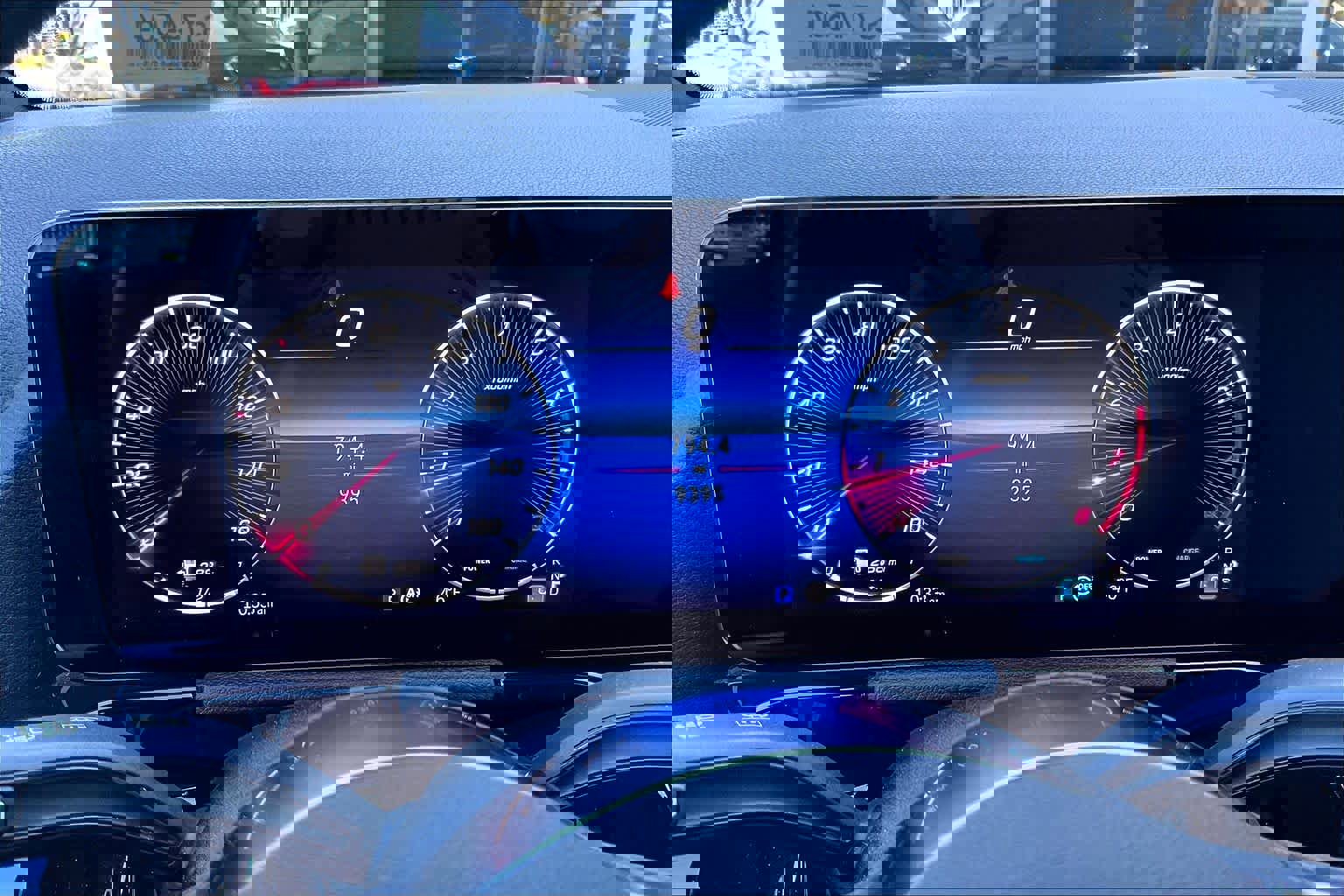 Used 2025 Mercedes-Benz GLA 250 image 25