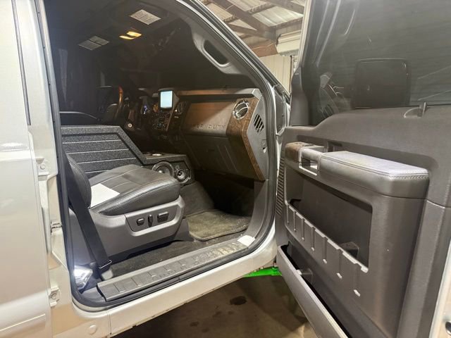 Used 2014 Ford F250 Platinum w/ FX4 Off-Road Package image 9