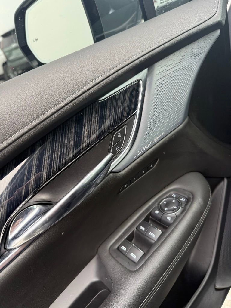 Certified 2024 Cadillac XT6 Premium Luxury w/ LPO, Floor Liner Package image 25