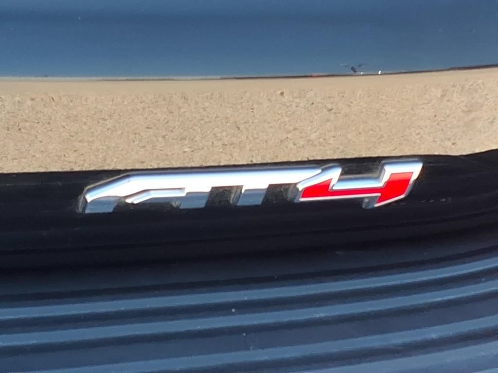 Used 2023 GMC Yukon XL AT4 w/ Max Trailering Package AWD/4WD image 12