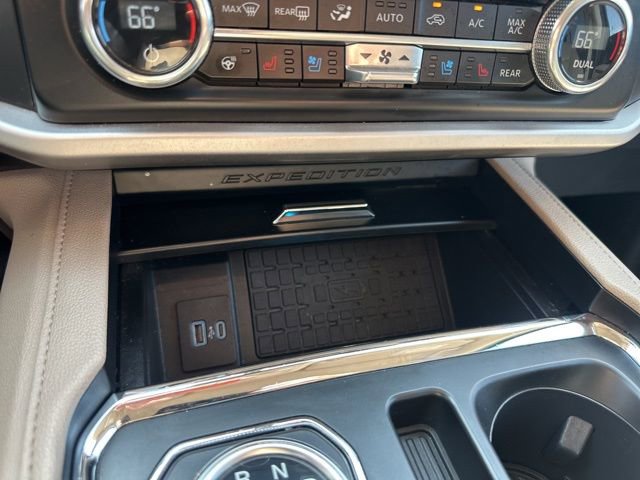 Used 2024 Ford Expedition Max XLT image 48