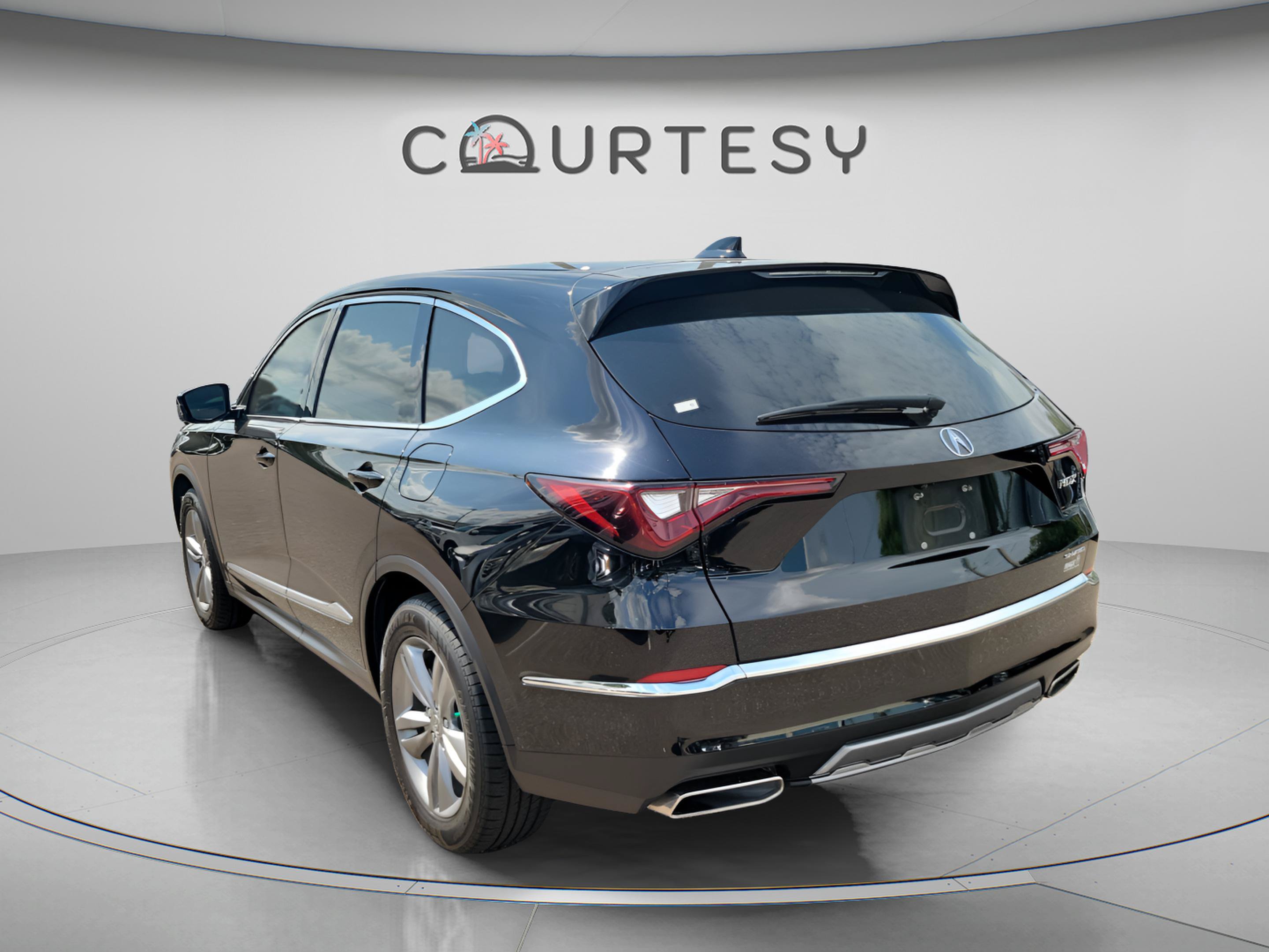 Used 2025 Acura MDX SH-AWD image 2