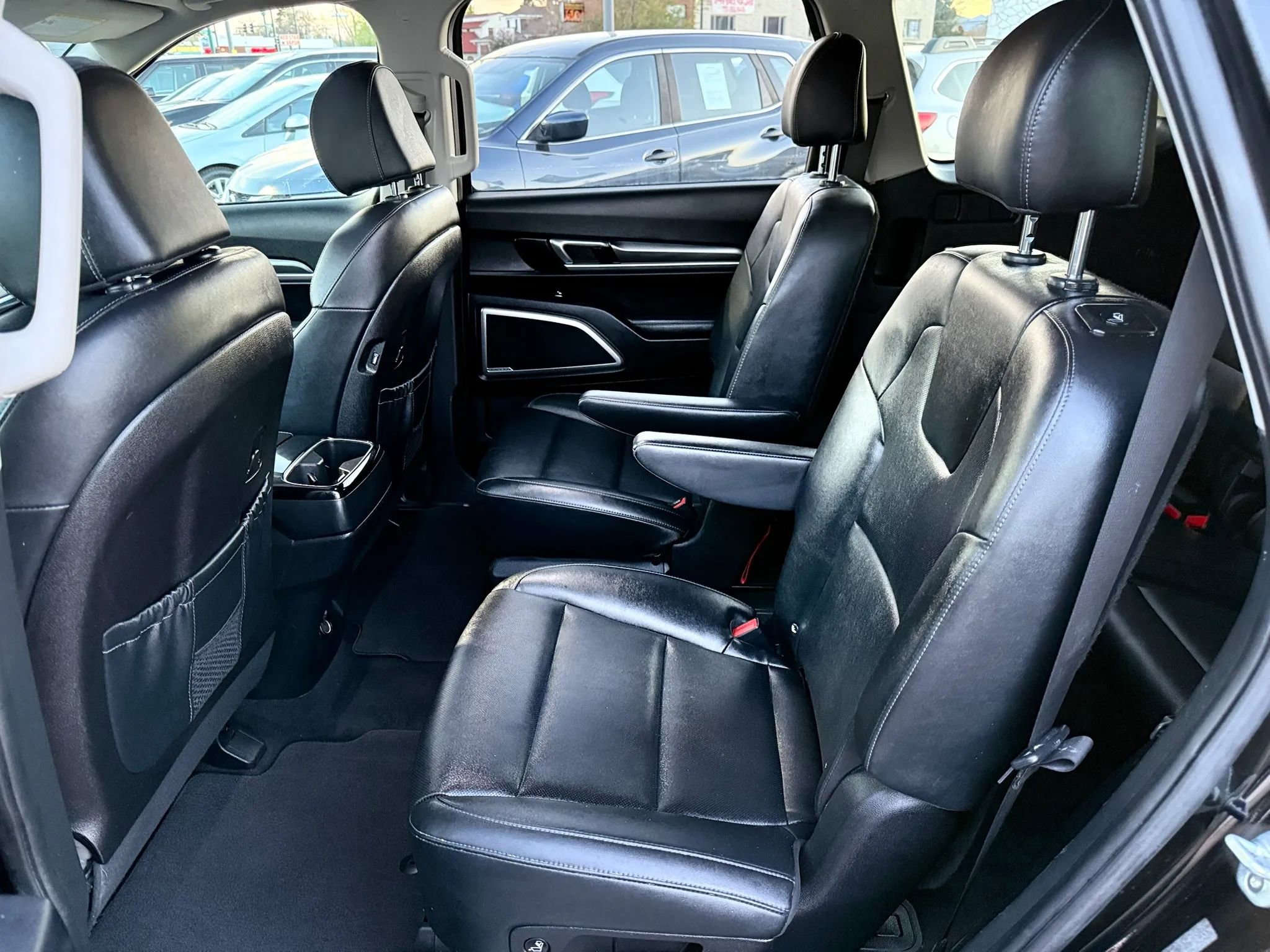 Used 2022 Kia Telluride S image 16