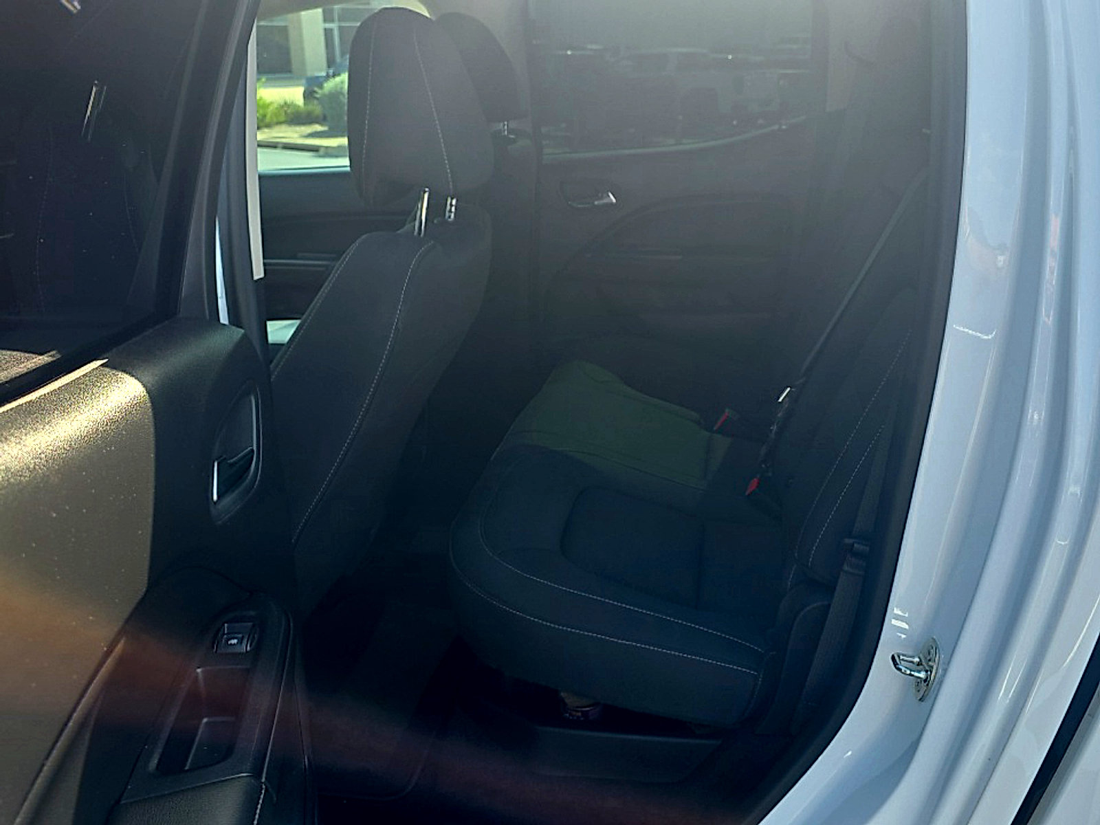 Used 2018 GMC Canyon SLE w/ SLE Convenience Package RWD image 15
