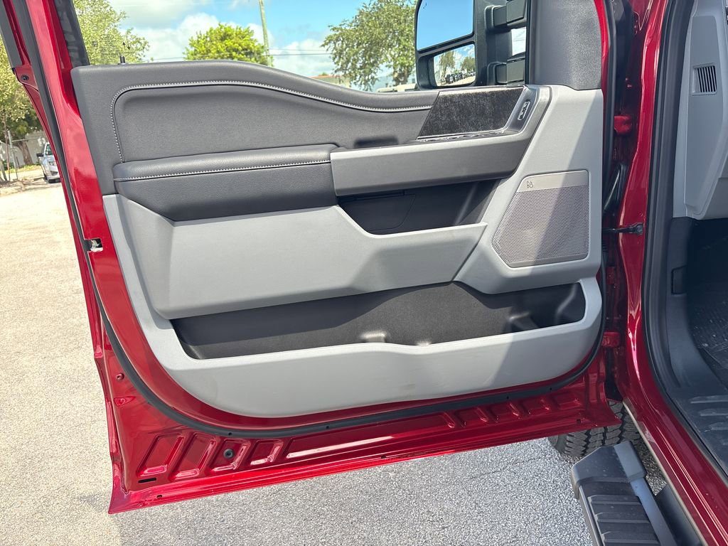 New 2026 Ford F250 XLT w/ XLT Premium Package AWD/4WD image 19