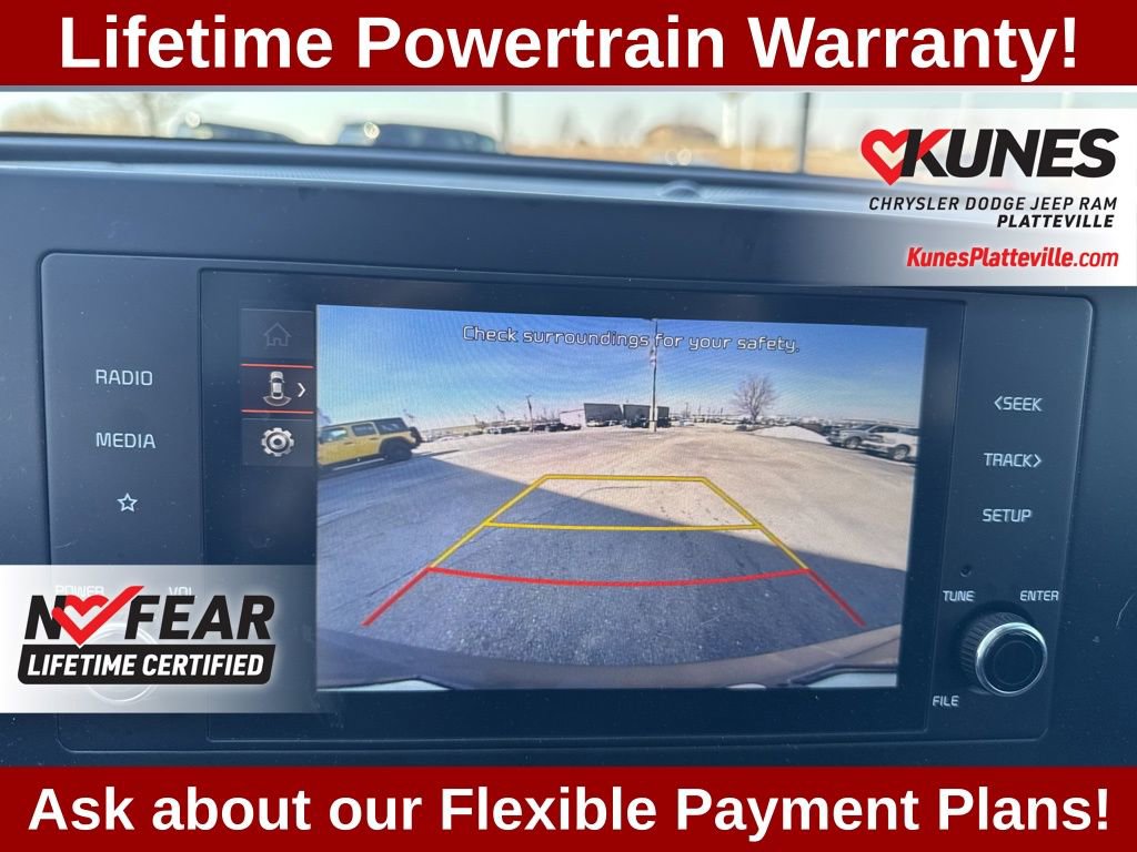 Used 2025 Kia Sportage LX image 19